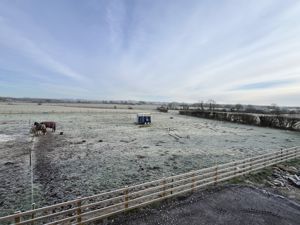 Views to side- click for photo gallery